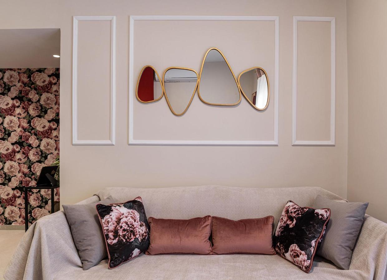 Zen Luxury Apartment ซานธี ภายนอก รูปภาพ